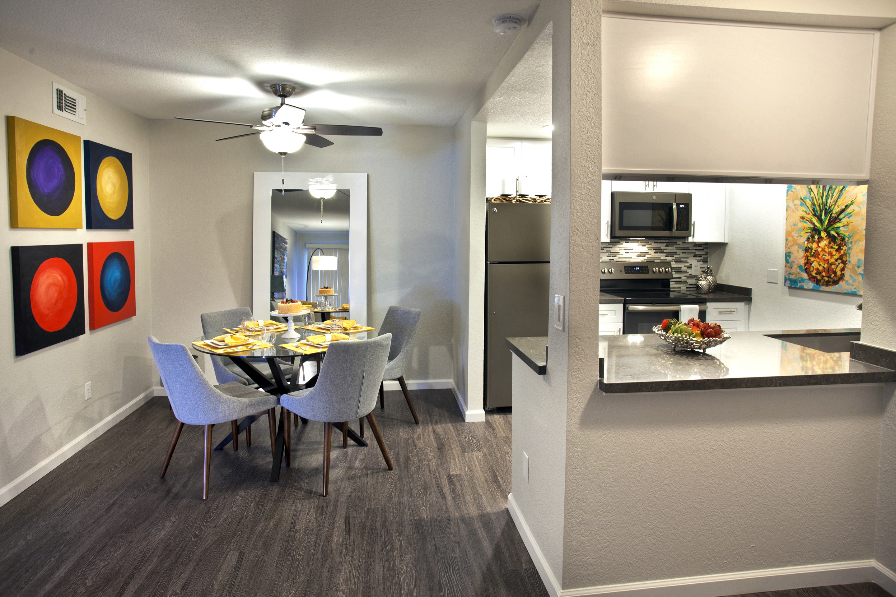 Club Pacifica Apartments photo 2